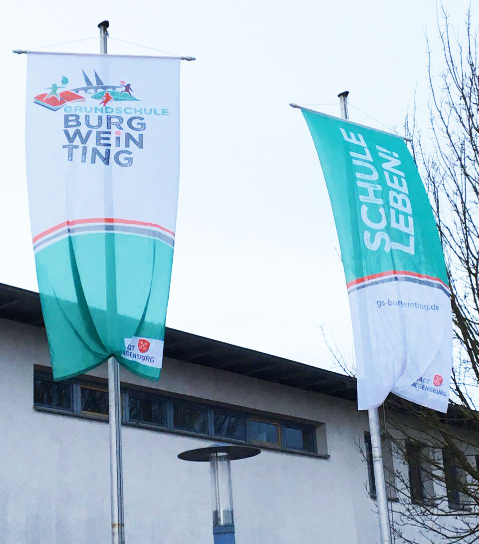 07 FAhnenGrundschule